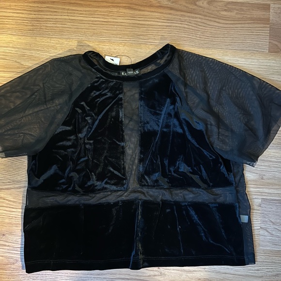 Express velvet sheer crop top - Picture 2 of 4